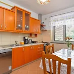 Snezana 2265 Apartamento