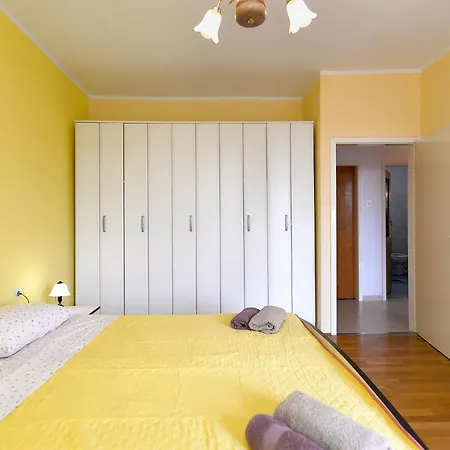 Snezana 2265 Пула