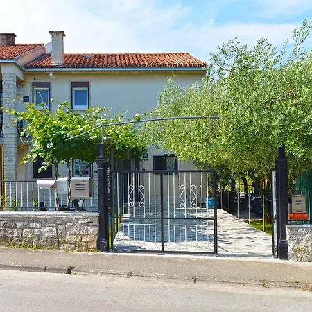 Snezana 2265 아파트 *