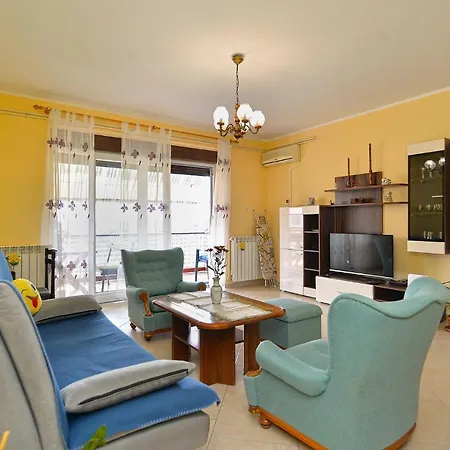 Apartment Snezana 2265 *