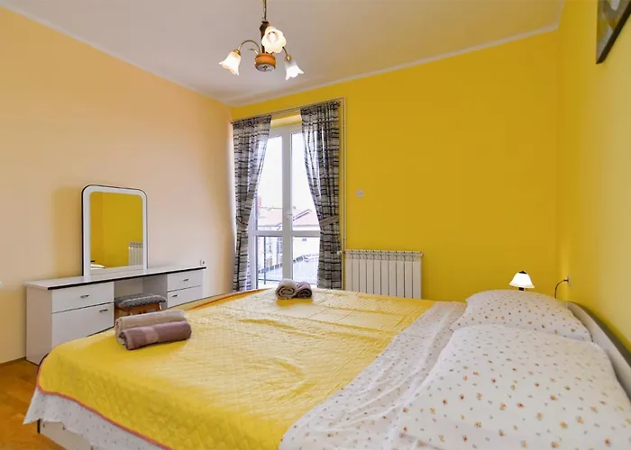 Snezana 2265 شقة بولا