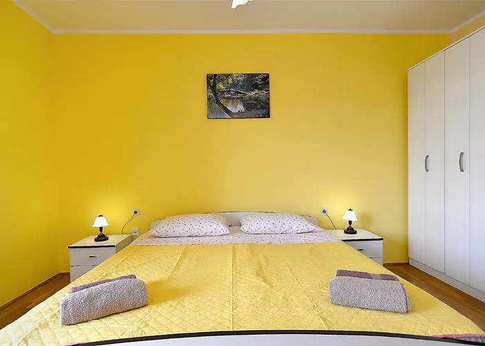 Snezana 2265 شقة بولا