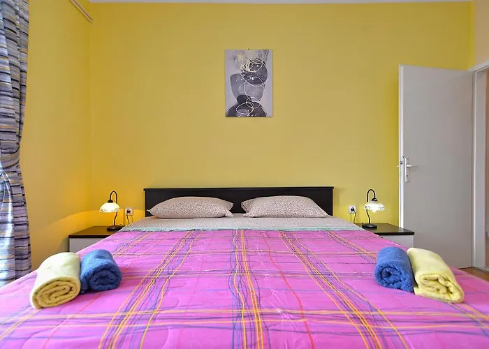 شقة Snezana 2265 *