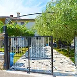 Snezana 2265 Апартаменты Пула